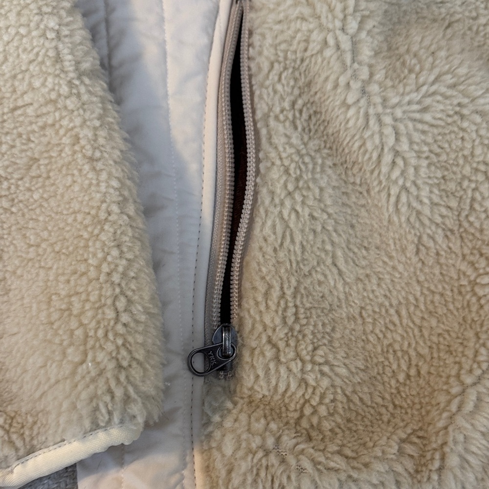 Patagonia Synchilla Cream Fleece - Picture 8 of 10